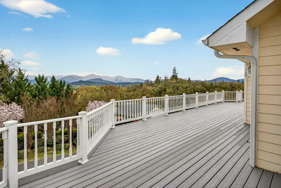 183 Azalea Drive, Merlin, OR 97532 - #3