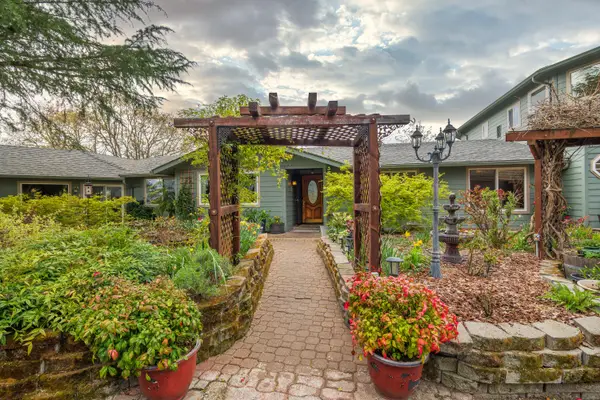 1360 Jaynes Drive, Grants Pass, OR 97527