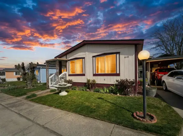 818 Carol Rae, Medford, OR 97501