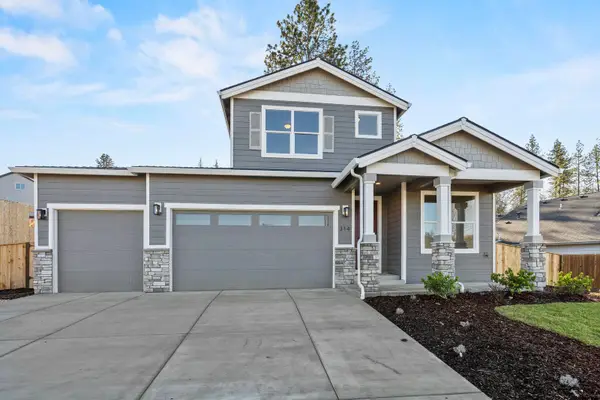 1129 Pumpkin Ridge Drive #319, Eagle Point, OR 97524