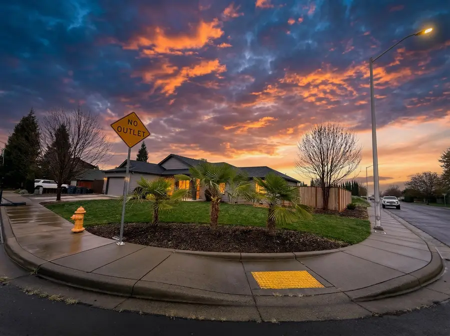 7908 Timberline Road, White City, OR 97503 - #3