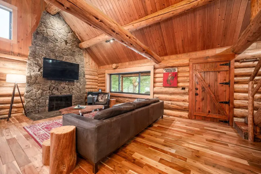 16011 Old Juniper Road, Sisters, OR 97759 - #3