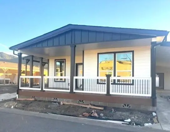 333 Mountain View Drive #120, Talent, OR 97540