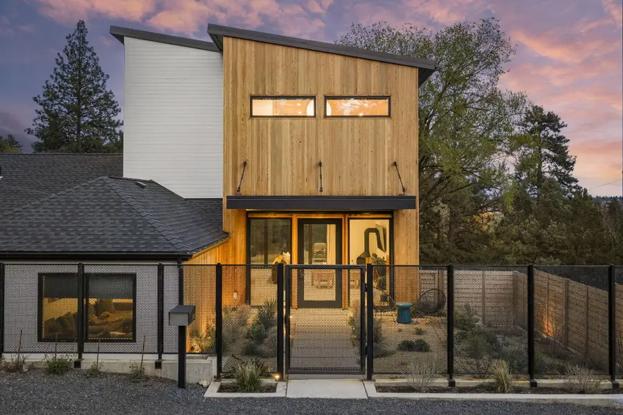 1901 NW 6th Street, Bend, OR 97703 - #3