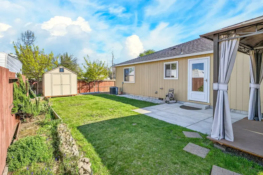 3851 Valley Meadows Drive, White City, OR 97503 - #2