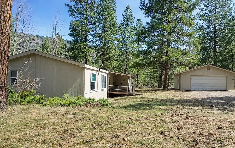 9935 -9939 Simpson Canyon Road, Klamath Falls, OR 97601 - #2