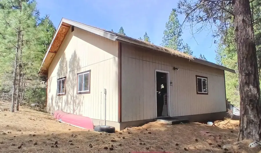 9935 -9939 Simpson Canyon Road, Klamath Falls, OR 97601 - #3