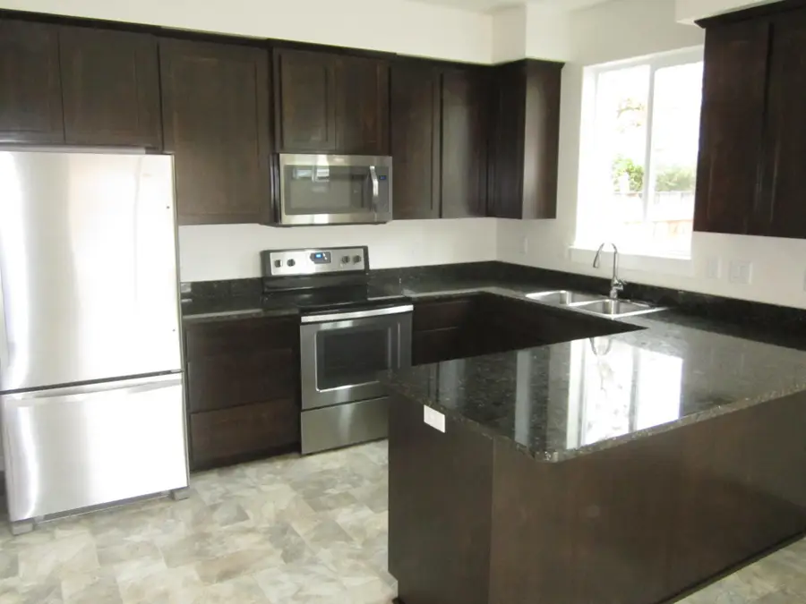 215 S C Street, Phoenix, OR 97535 - #3