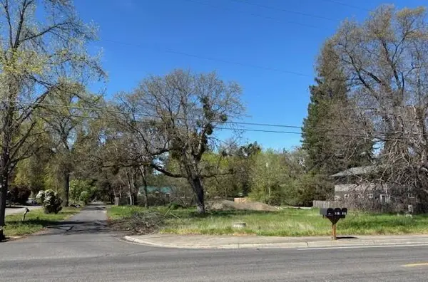 #2100, Medford, OR 97501