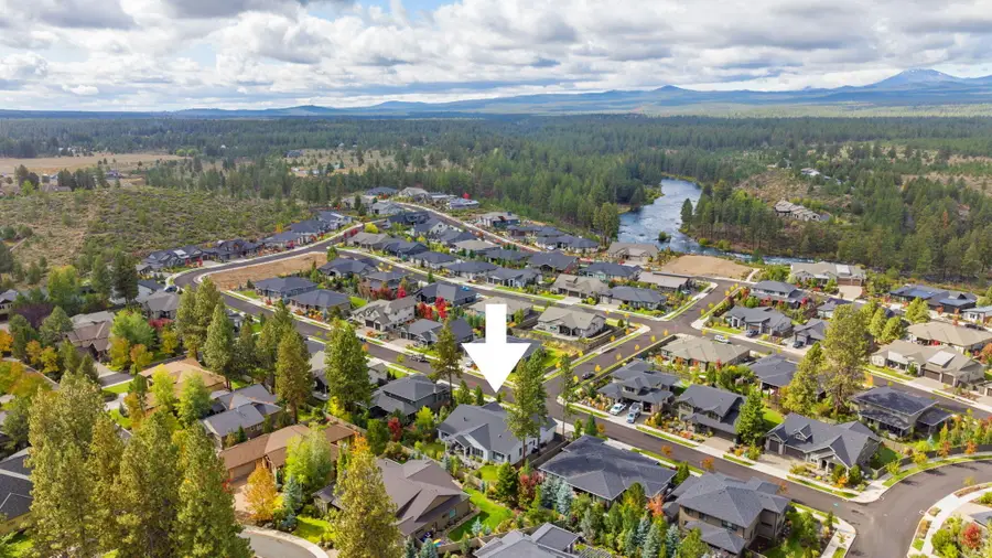 60882 SW Headwaters Loop, Bend, OR 97702 - #3