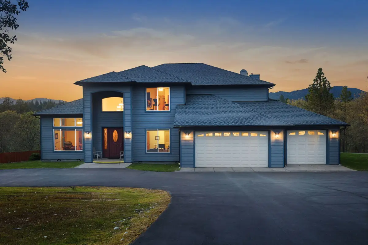 547 Jackpine Drive, Grants Pass, OR 97526 - #1