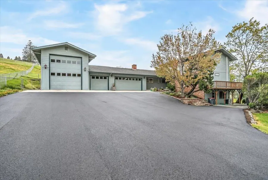 2455 David Lane, Medford, OR 97504 - #3