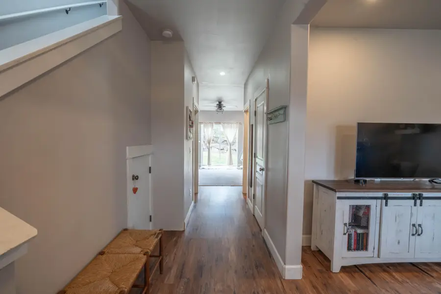 2202 NW Cedar Avenue, Redmond, OR 97756 - #3