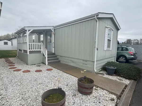 4200 Summers Lane #UNIT 35, Klamath Falls, OR 97603