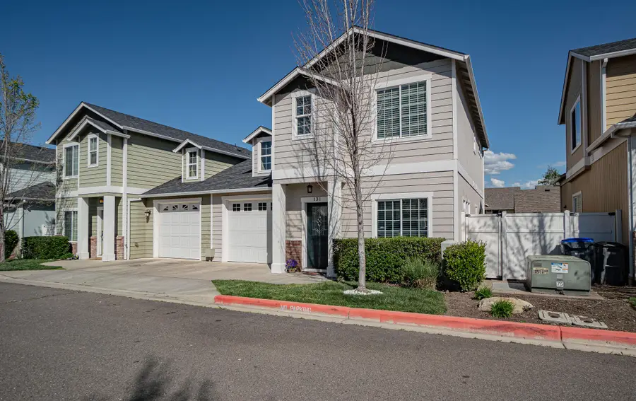 131 Poppy Bay Place, Talent, OR 97540 - #3