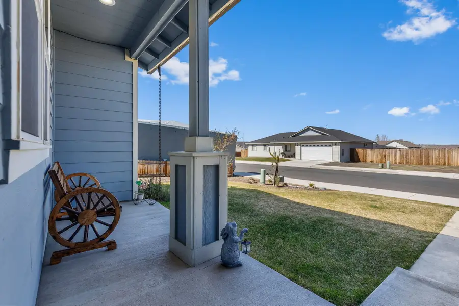 500 SE Segoviano Court, Madras, OR 97741 - #3