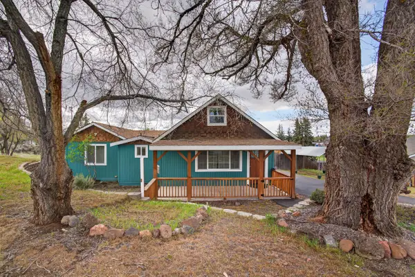 451 SE C Street, Madras, OR 97741