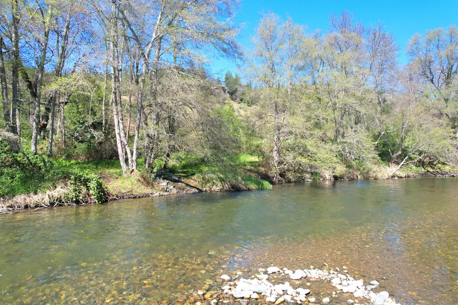 7277 Upper Applegate Road, Jacksonville, OR 97530 - #3