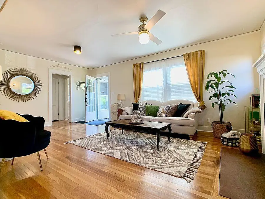 625 S Holly Street, Medford, OR 97501 - #3