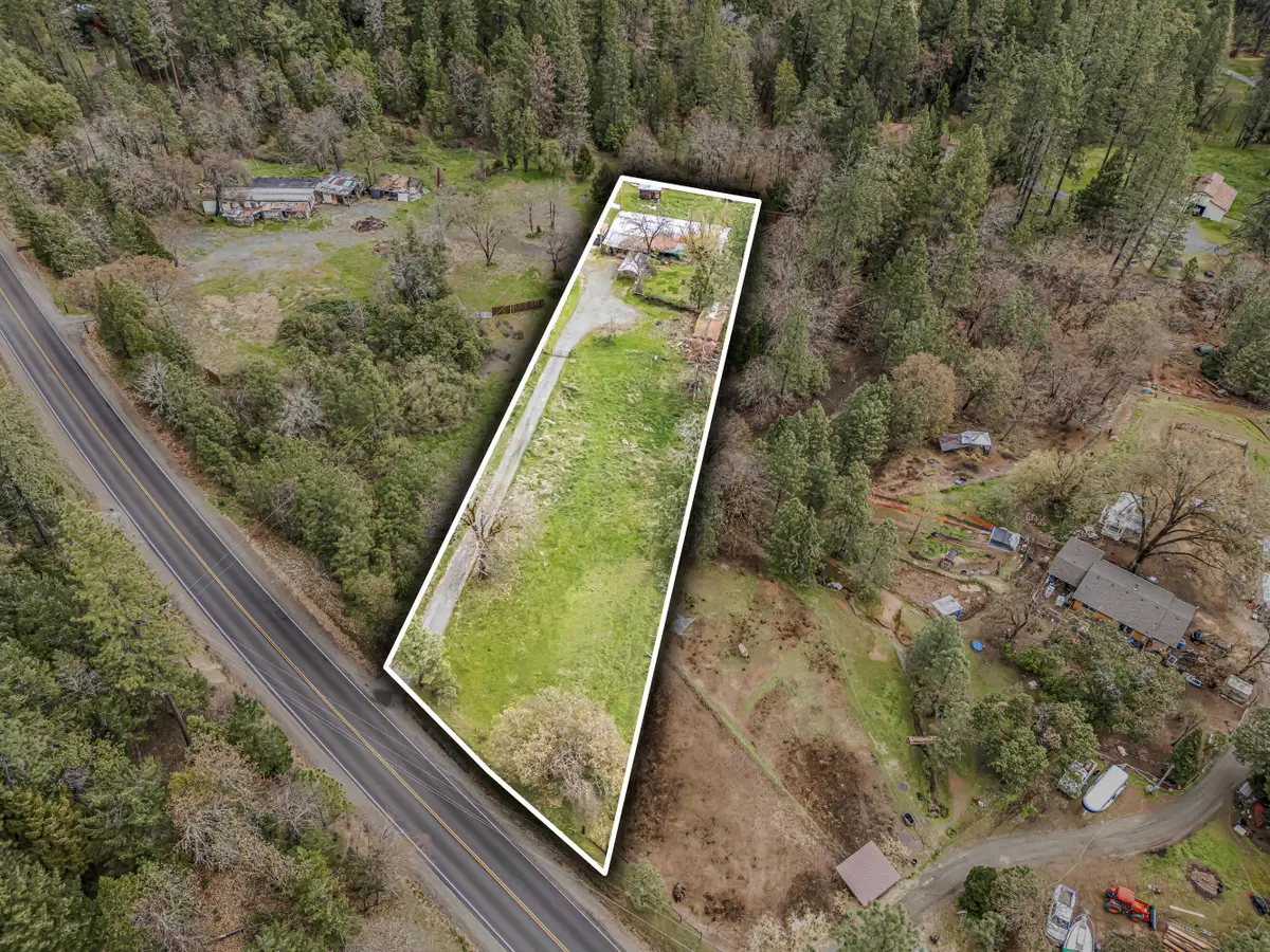 9600 W Evans Creek Road, Rogue River, OR 97537 - #1