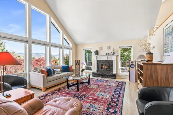 2014 Crestview Drive, Ashland, OR 97520