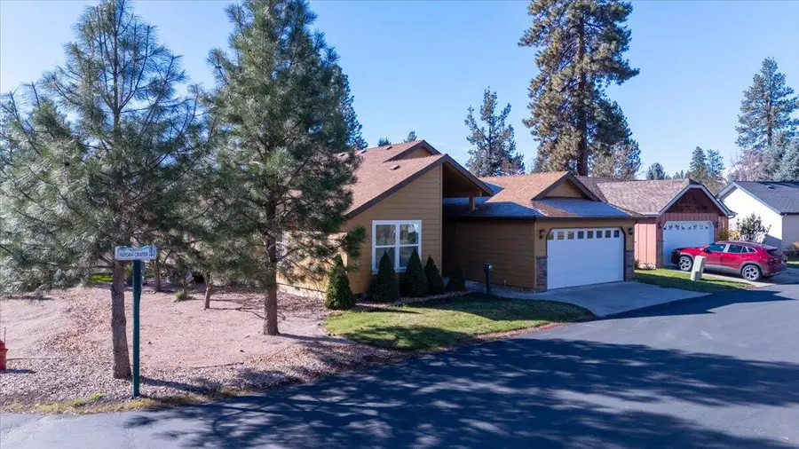 1009 W Yapoah Crater Drive, Sisters, OR 97759 - #2