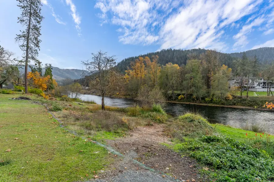 5375 Averill Drive, Grants Pass, OR 97526 - #2