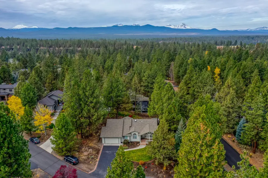 3271 NW Melville Drive, Bend, OR 97709 - #3