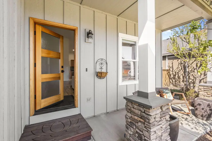 63713 Hunters Circle, Bend, OR 97701 - #2