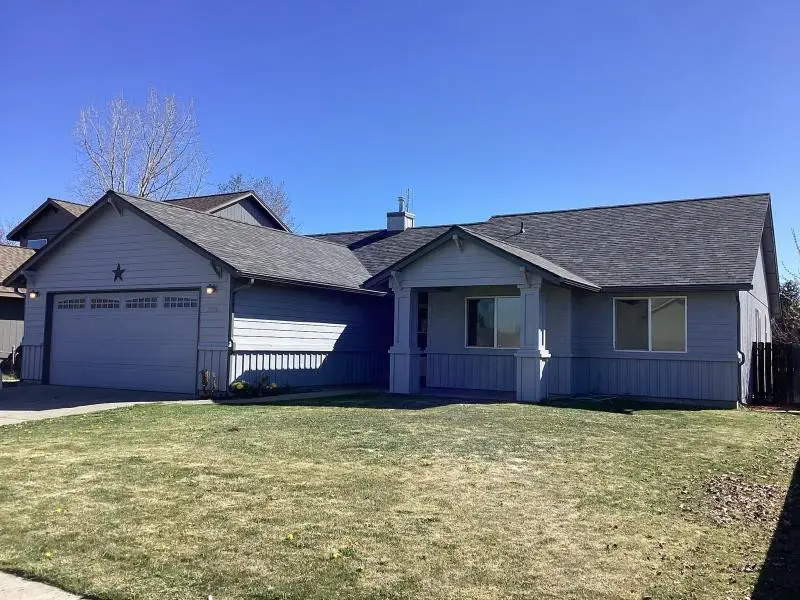 2046 NW 8th Street, Redmond, OR 97756 - #1