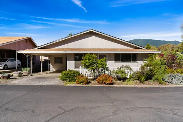 103 Wards Creek Lane, Rogue River, OR 97537