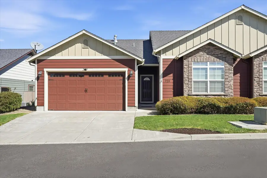 729 Amhurst Way, Medford, OR 97504 - #2