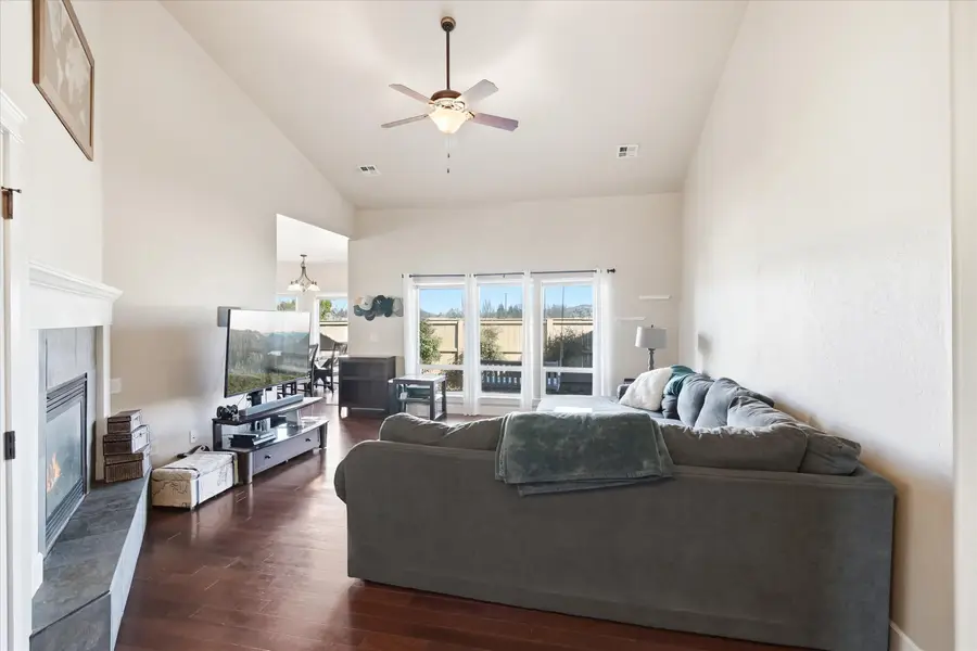 729 Amhurst Way, Medford, OR 97504 - #3