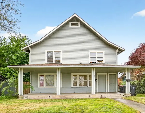 429 N Holly Street, Medford, OR 97501