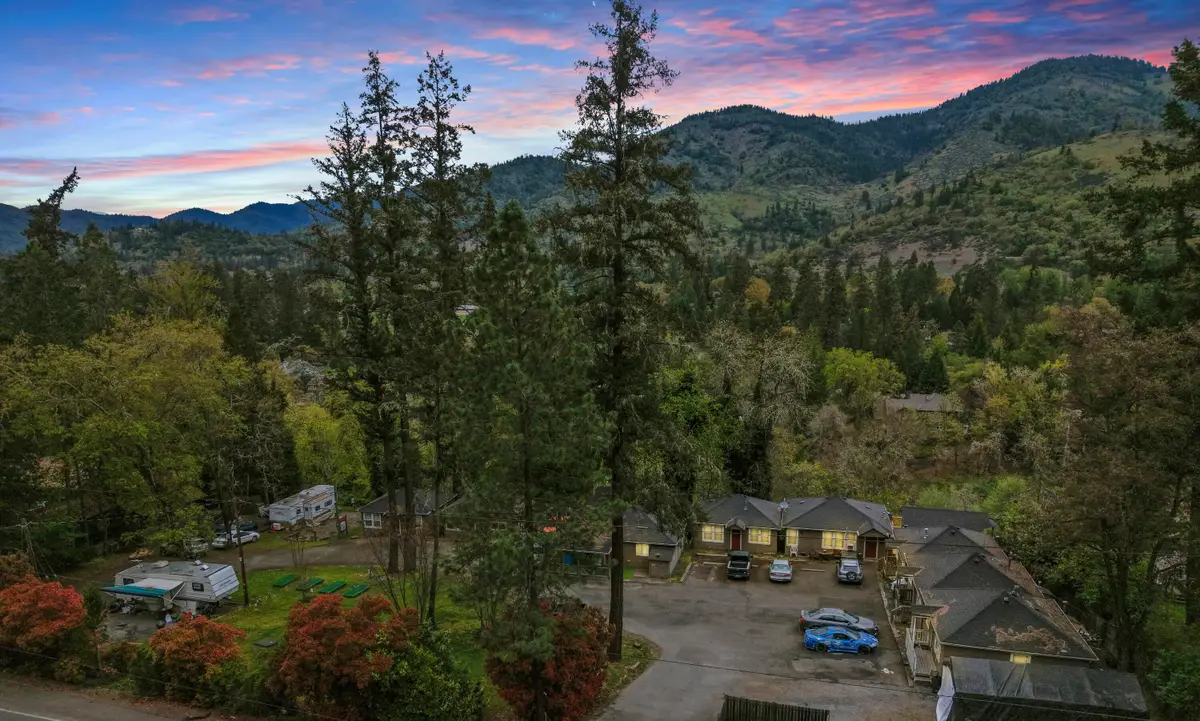 4600 Rogue River Highway, Grants Pass, OR 97527 - #1