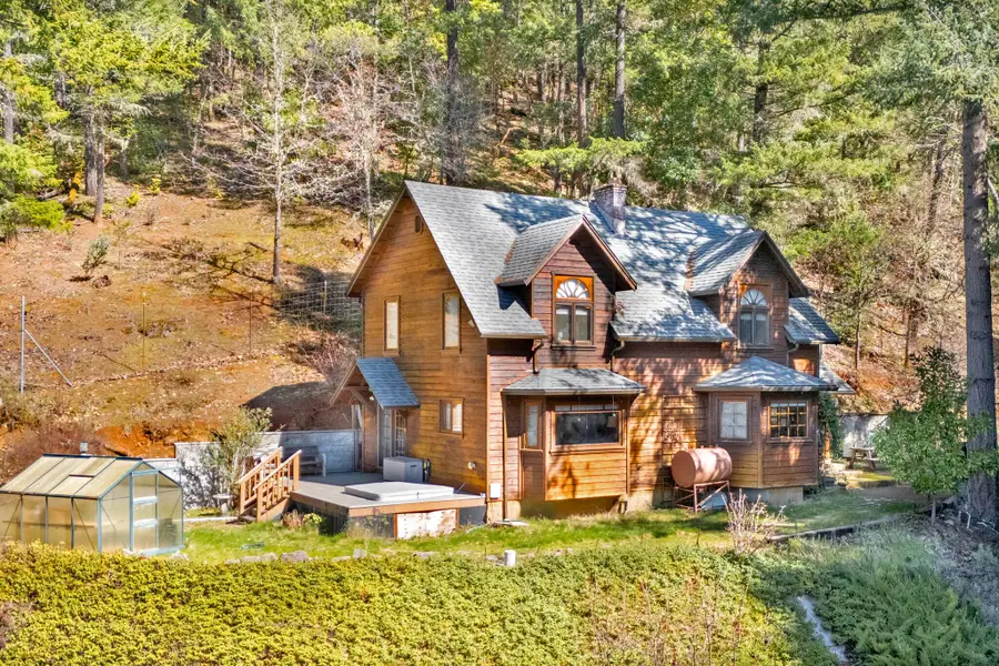 1449 Queen Of Bronze Road, Cave Junction, OR 97523 - #2