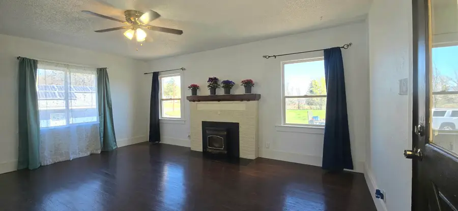 939 N Alameda Avenue, Klamath Falls, OR 97601 - #3