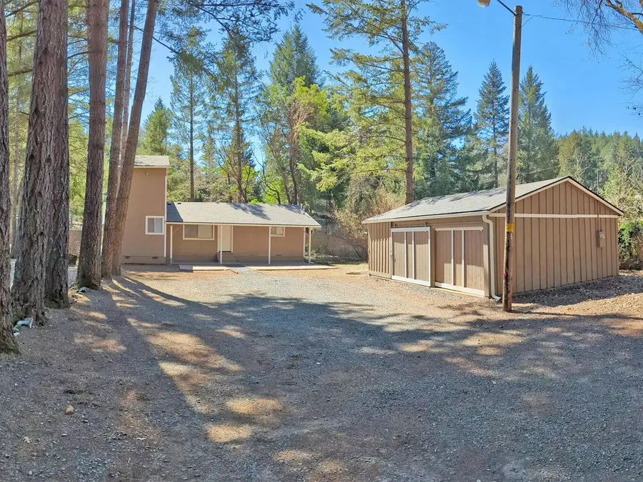 315 S Old Stage Road, Cave Junction, OR 97523 - #2
