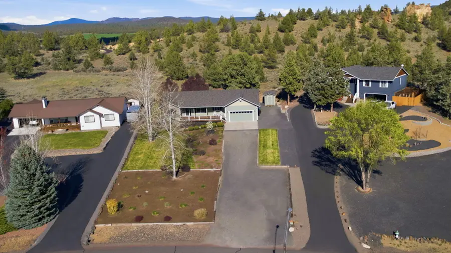 3082 NE Yellowpine Road, Prineville, OR 97754 - #2