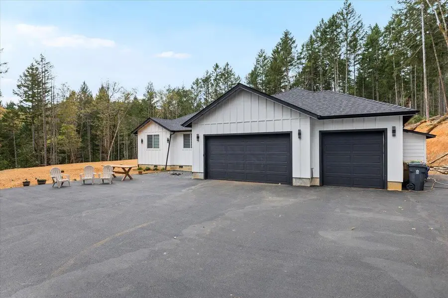 425 Bonnie Lane, Grants Pass, OR 97527 - #2