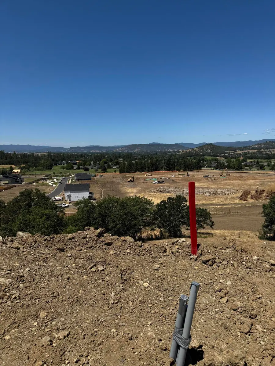 450 Quail Nest #85, Eagle Point, OR 97524 - #2