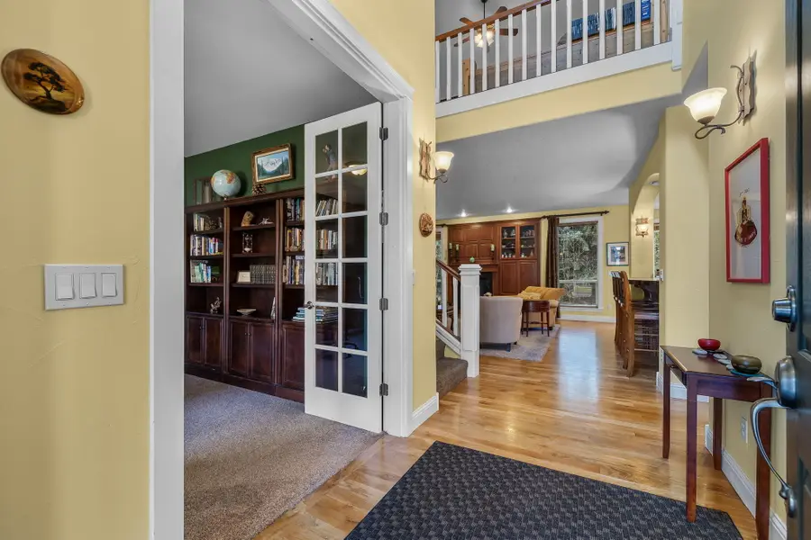 927 SE Briarwood Court, Bend, OR 97702 - #3