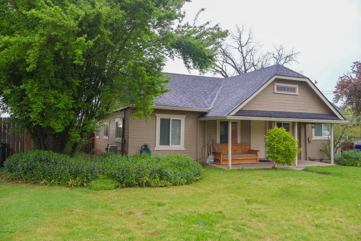 1002 Sunset Avenue, Medford, OR 97501 - #1