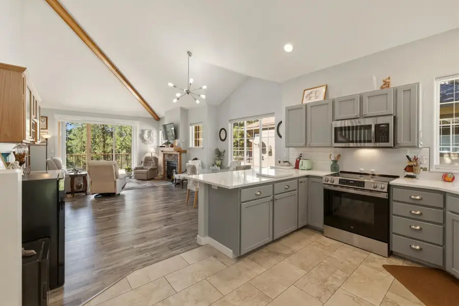 5048 Swallow Court, Klamath Falls, OR 97601 - #2