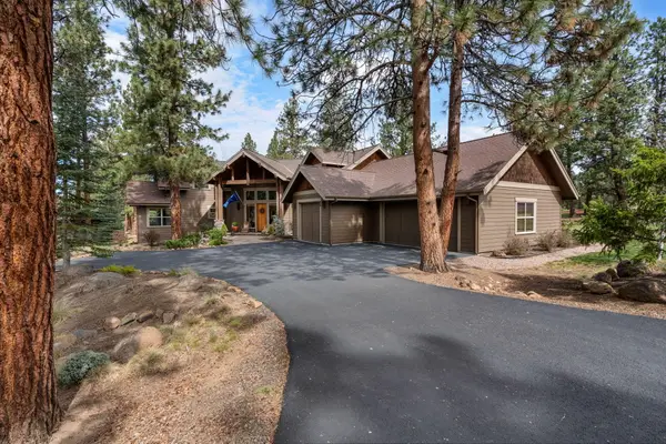 17010 Royal Coachman Drive, Sisters, OR 97759