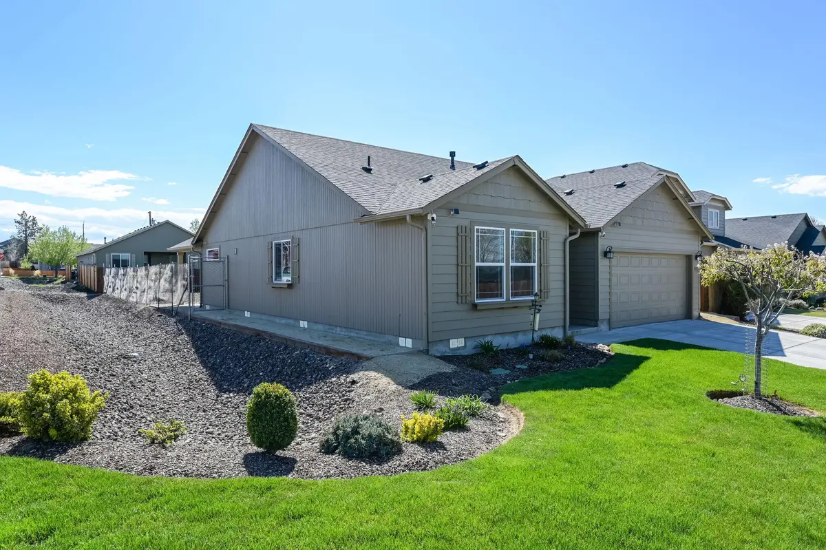 3312 NW Dogwood Avenue, Redmond, OR 97756 - #1