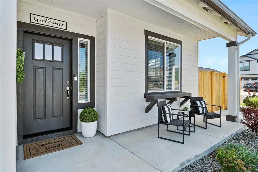 1592 NW Varnish Place, Redmond, OR 97756 - #2