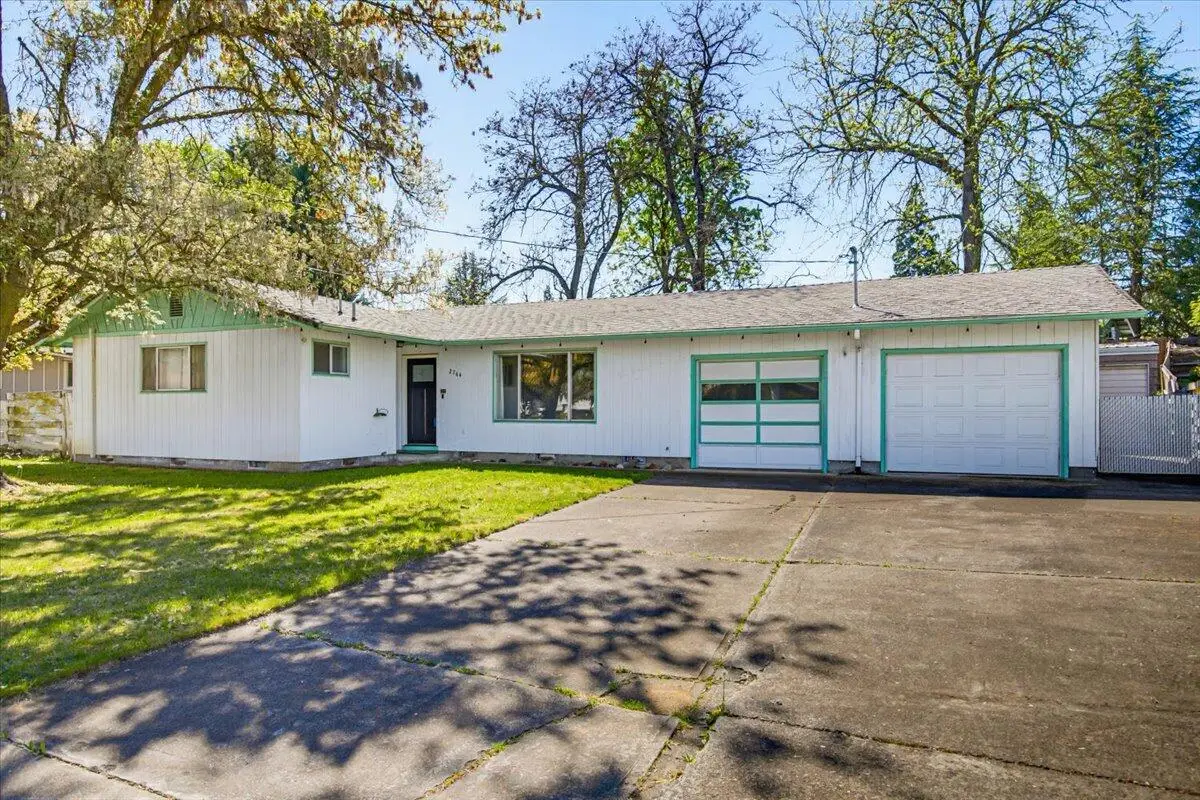 2764 Ruth Drive, Medford, OR 97504 - #1