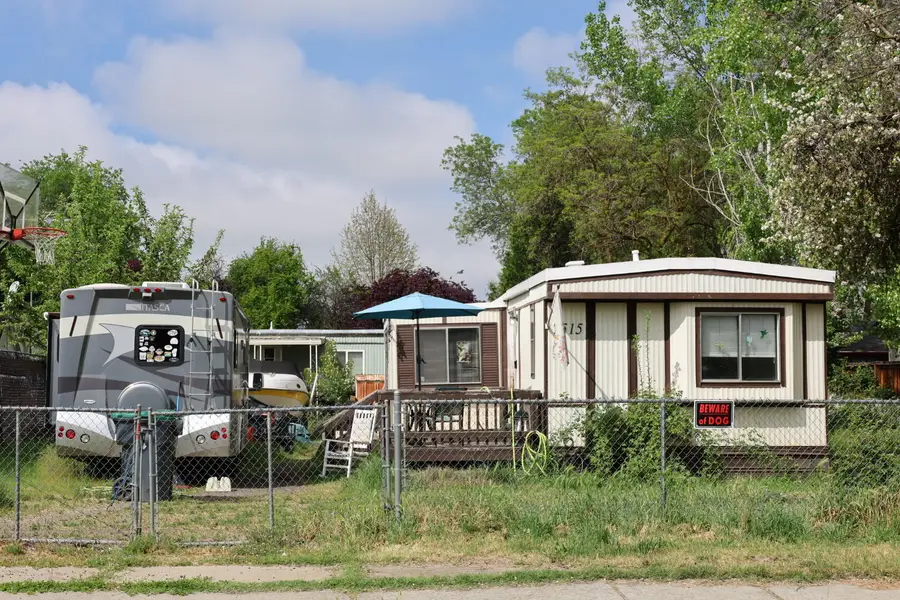 7515 Gladstone Avenue, White City, OR 97503 - #3