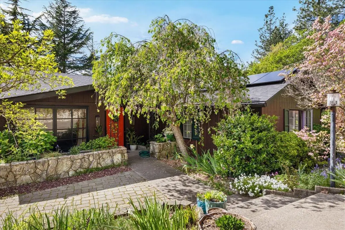 1625 NE Hillcrest Drive, Grants Pass, OR 97526 - #1